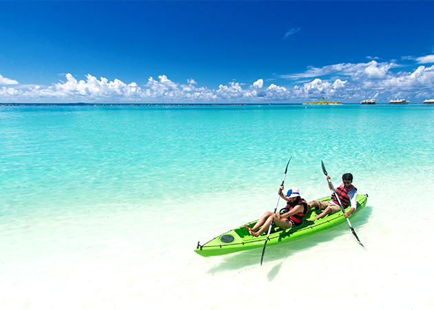 pexels-asad-photo-maldives-1430672-min